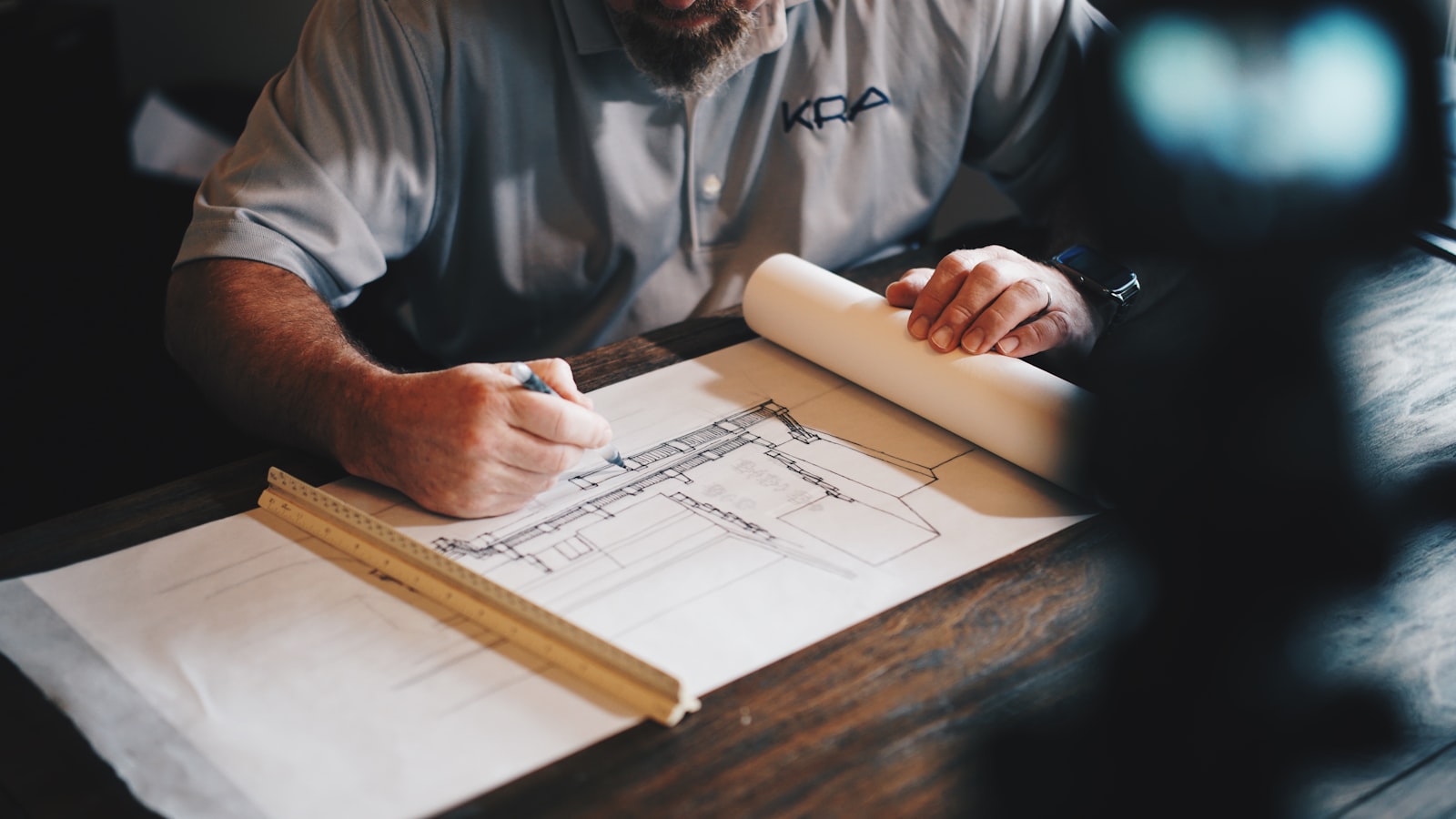 Étude de plans sur chantier
