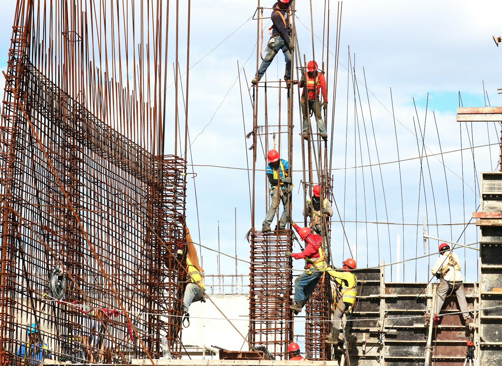 Structure en béton armé en cours de réalisation